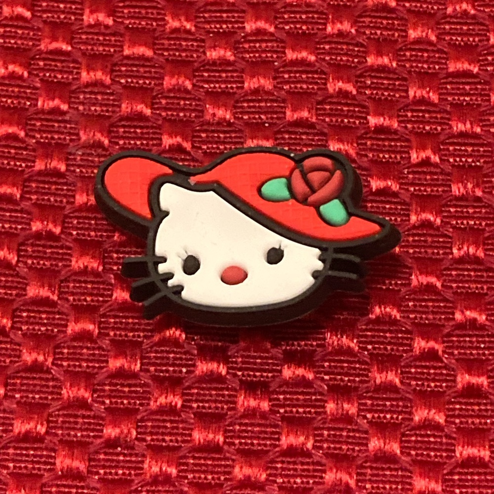 🔥 Bundle 4 For $7 Croc Charms Kitty